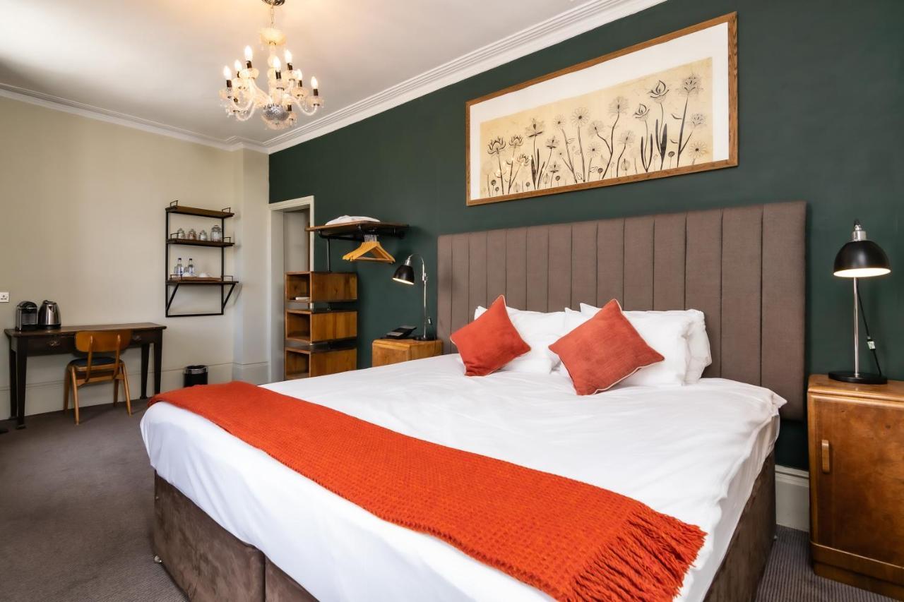 Gardens Hotel 3*